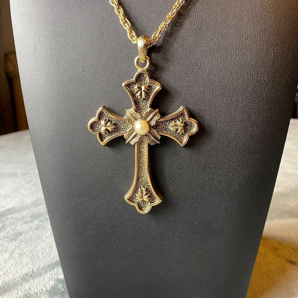 N/A vintage jewelry